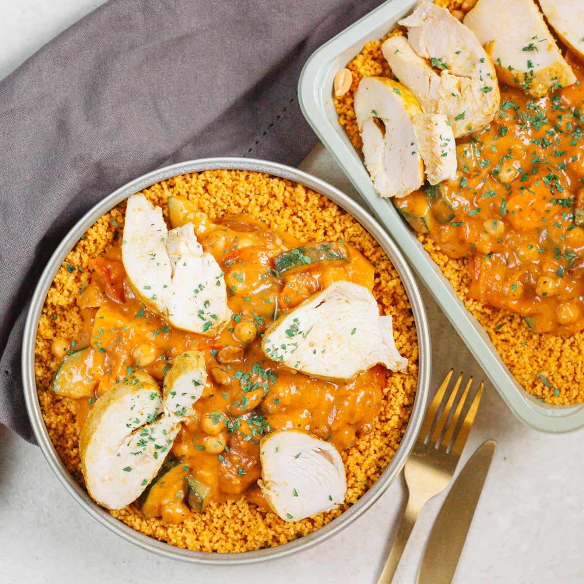 Tajine de poulet aux olives et citrons confits